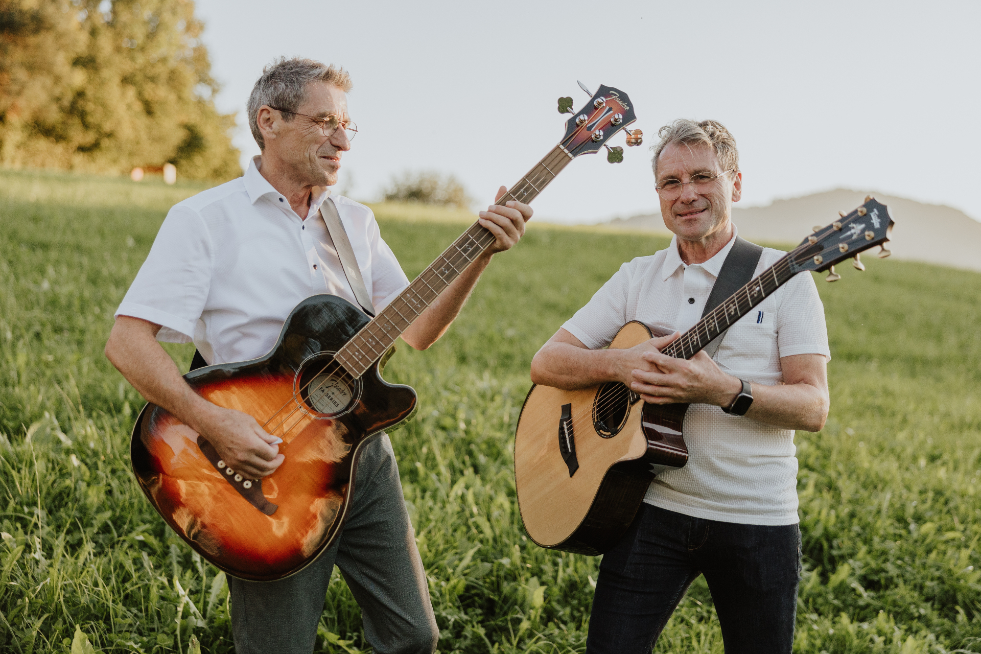 Kurt & Ferdl mit Gitarren